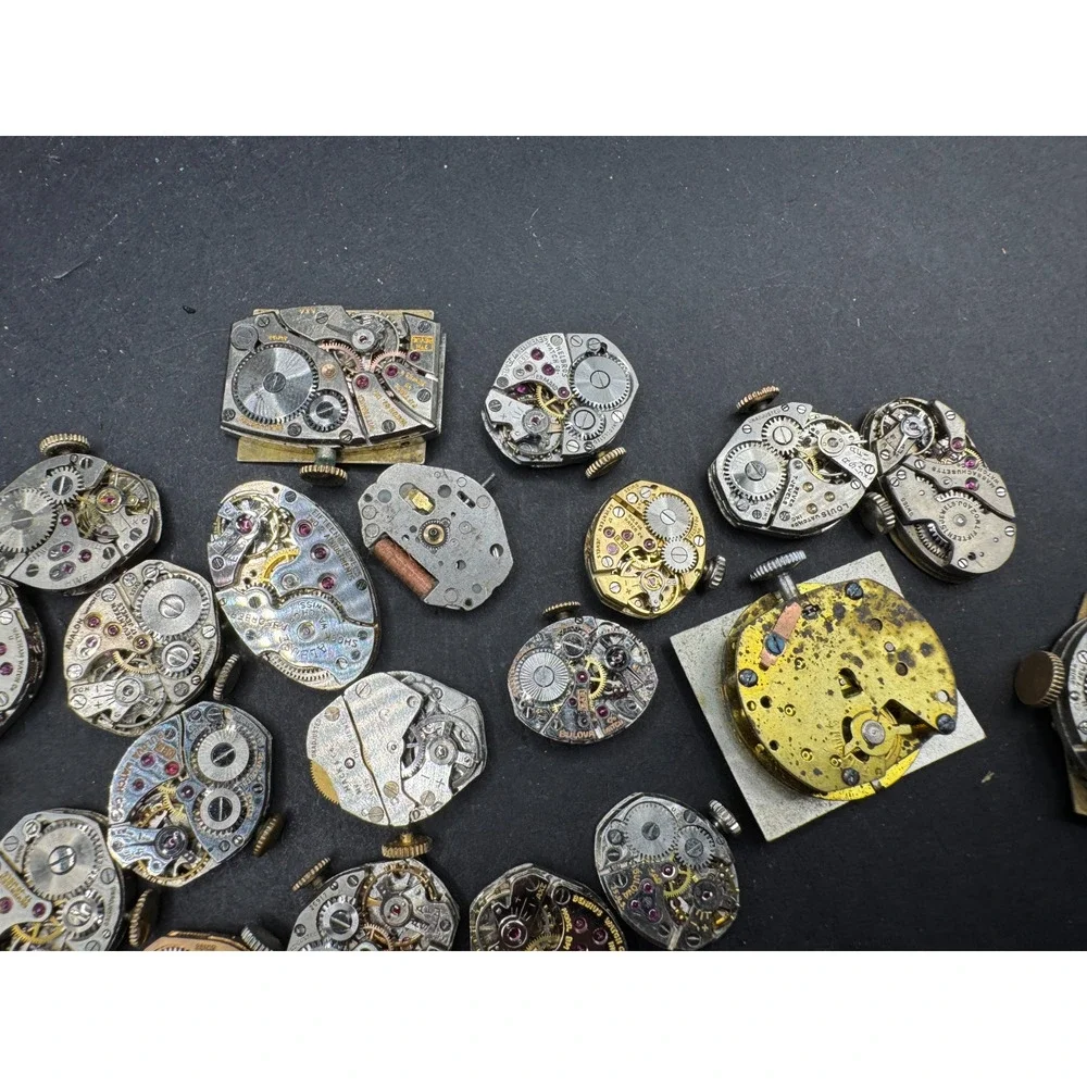 Vintage Rare Lot of 33 Automatic Movements Waltham Benrus Westfield Clinton